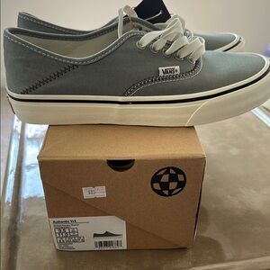 Vans special edition Michael February Canvas Sneakers, 9.5 new w/box & tags RARE